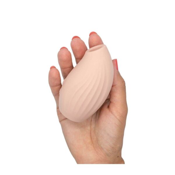 M0401683_7 M0401683_7